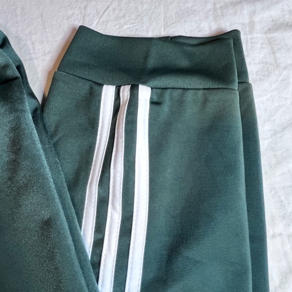 Adidas Originals Superstar Jogger Track Pants - Green White Stripe (NWOT) - Picture 4 of 6